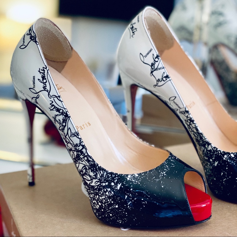 Luxurious Authentic Louboutin Pumps